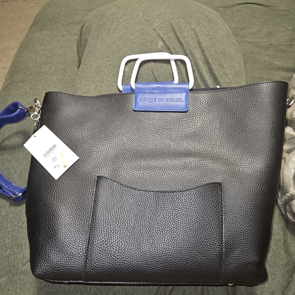 Cirque Du Soleil Black tote bag w/extra straps and makeup bag - Picture 9 of 14